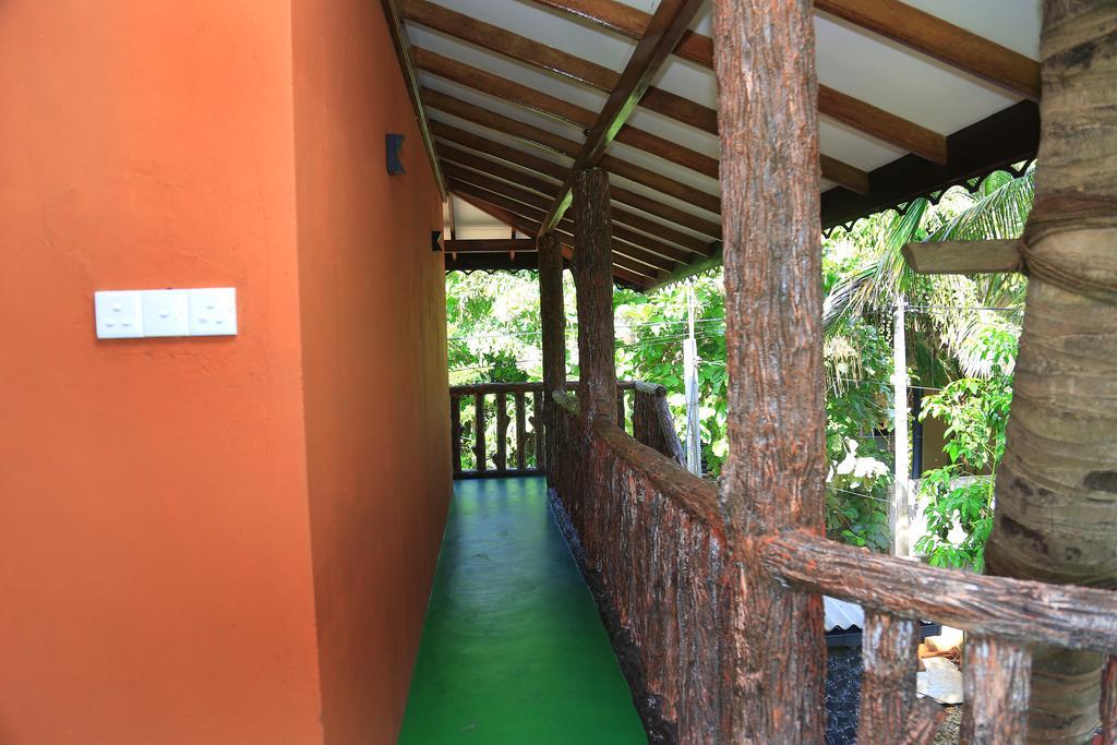 V Cabanas & Yala Safari Place Tissamaharama Εξωτερικό φωτογραφία