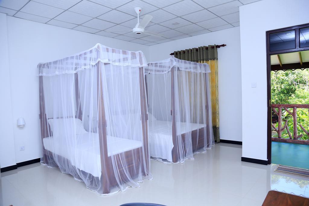 V Cabanas & Yala Safari Place Tissamaharama Εξωτερικό φωτογραφία