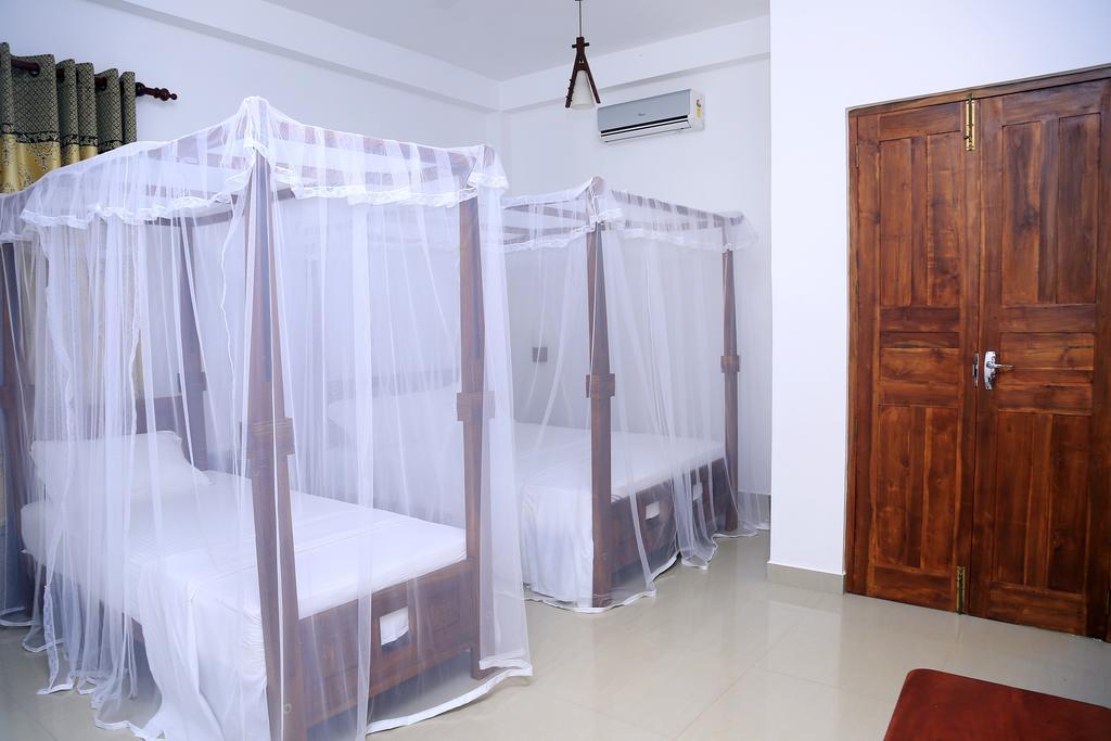 V Cabanas & Yala Safari Place Tissamaharama Εξωτερικό φωτογραφία